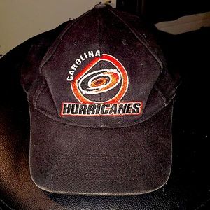 🔥Vintage 1996/97 Carolina hurricanes hat!!🔥